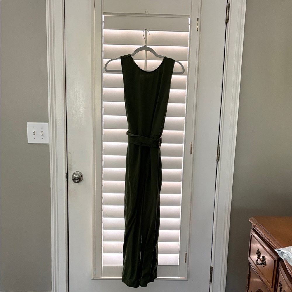 Elegant Green Sleeveless Jumpsuit